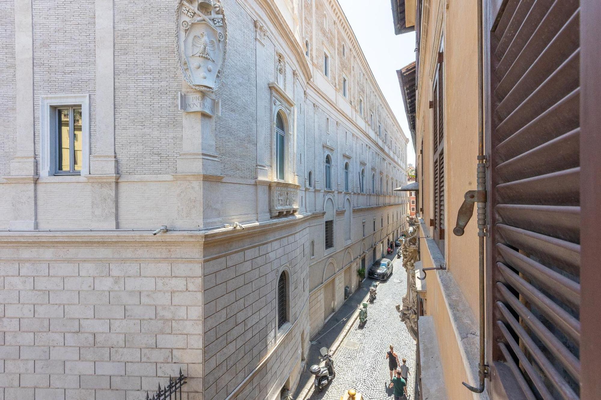 Santa Margherita By In *